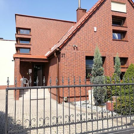 Pokoje Goscinne Z Prywatna Lazienka Dla Firm Hlivice Exteriér fotografie