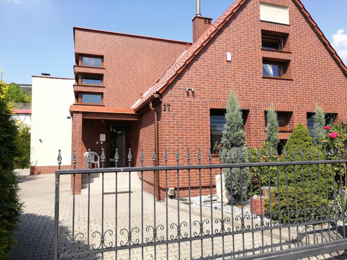 Pokoje Goscinne Z Prywatna Lazienka Dla Firm Hlivice Exteriér fotografie